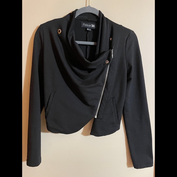 Forever 21 Black Cropped Zip Up Sweatshirt - Size Small - Picture 2 of 4